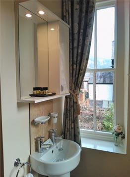 Photo of Ferns Bedroom, Room 1 en-suite