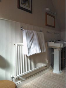 Photo of Ferns Bedroom, Room 5 en-suite